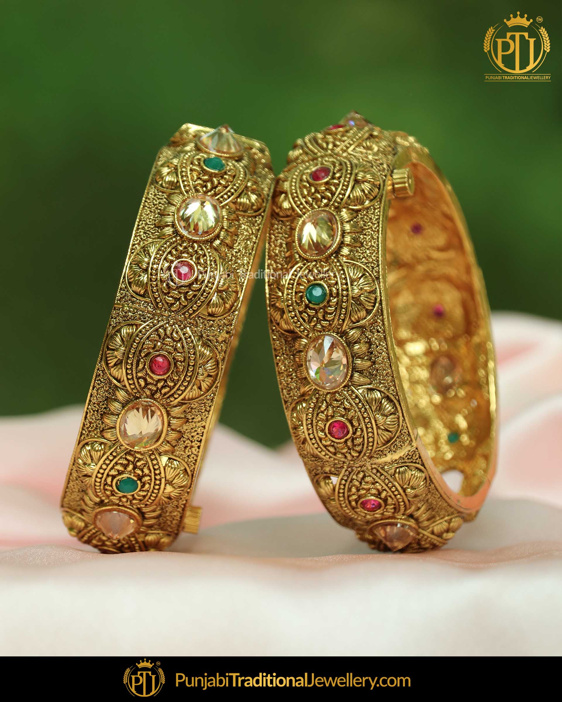 Antique Gold Finished Rubby Green Gokhdu bangles Openable Bangles (Pair) | Punjabi Traditional Jewellery Exclusive