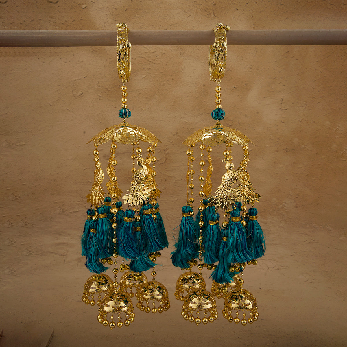 Gulsheen Gold Plated Kalira With Shell Pearls