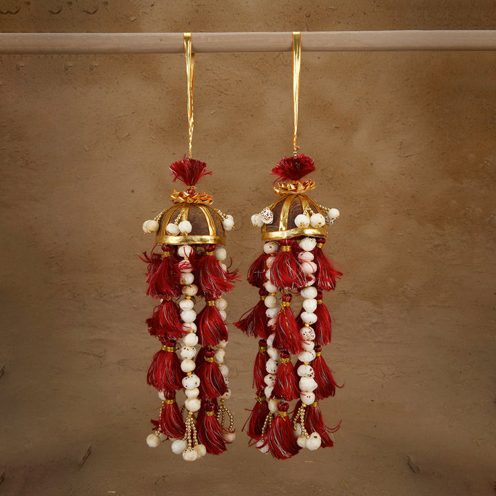 Zarnaz Traditional Kalira Embellished With Dry Coconut And Fox Nuts