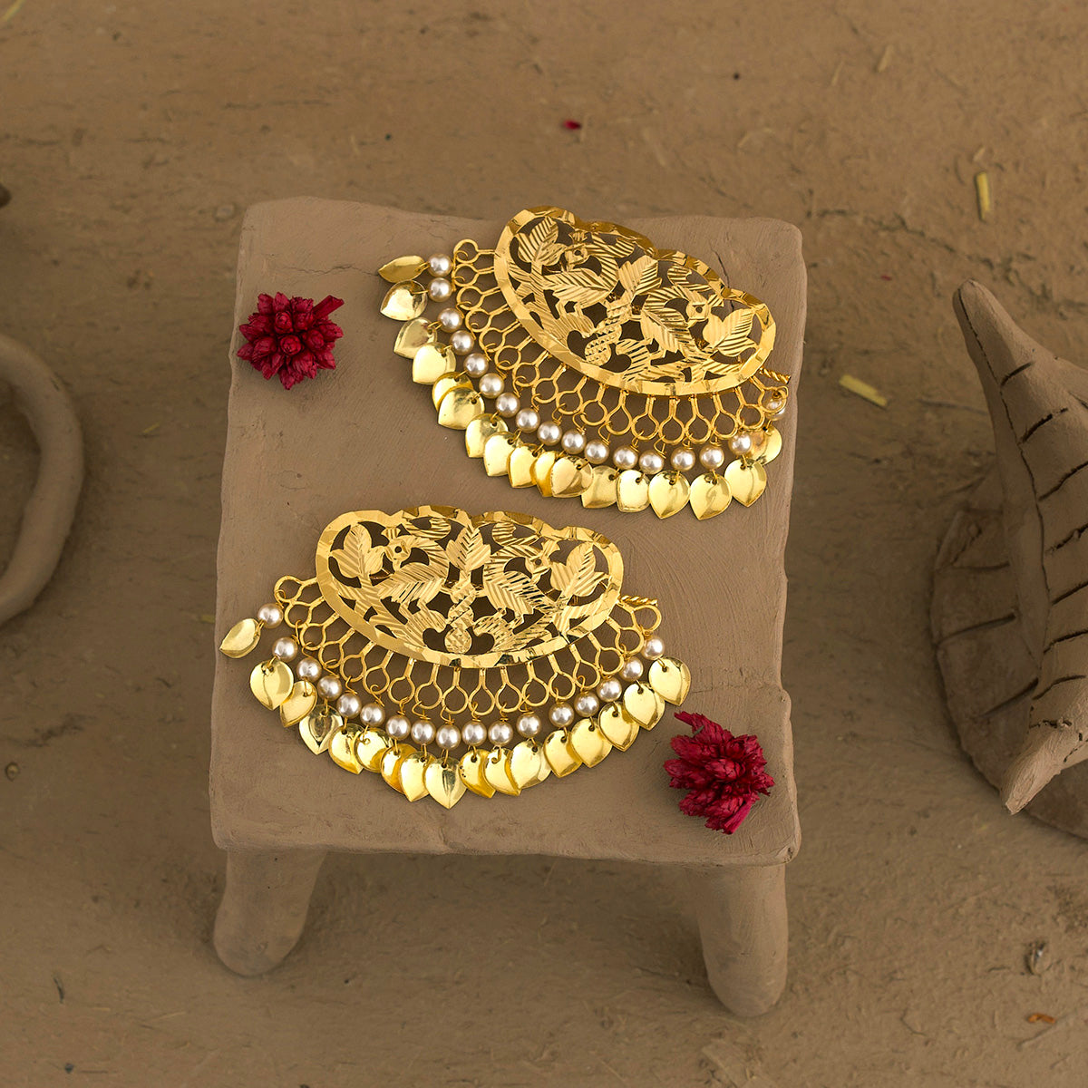 Peepal Clip handcrafted Gold Plated