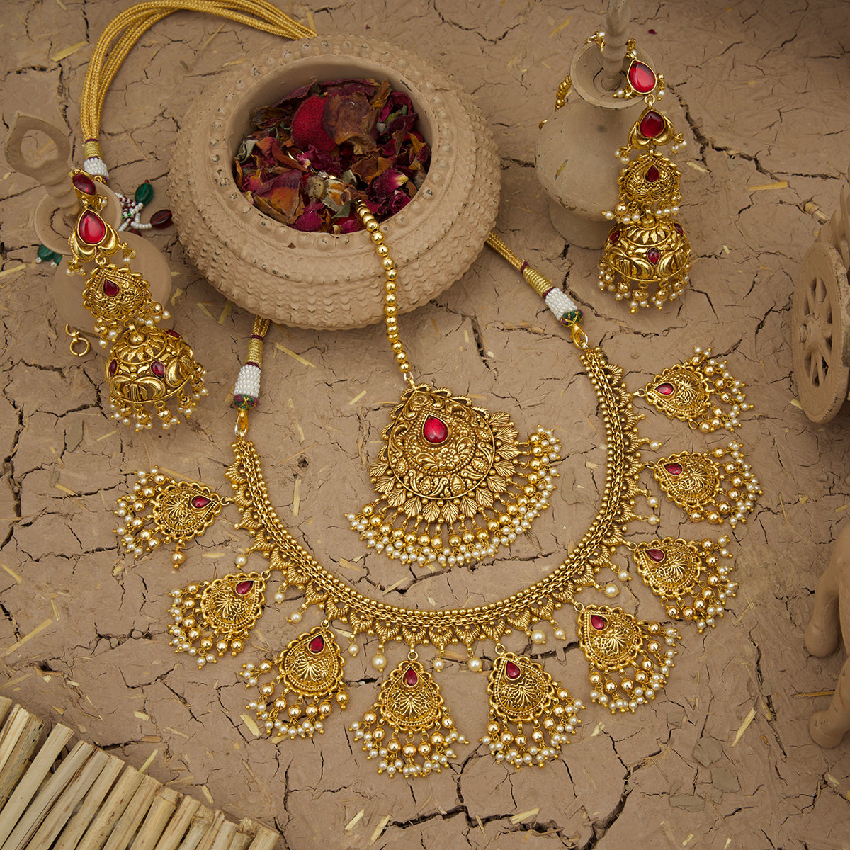 Ambra  Necklace Earrings Tikka Handcrafted Gold Plated