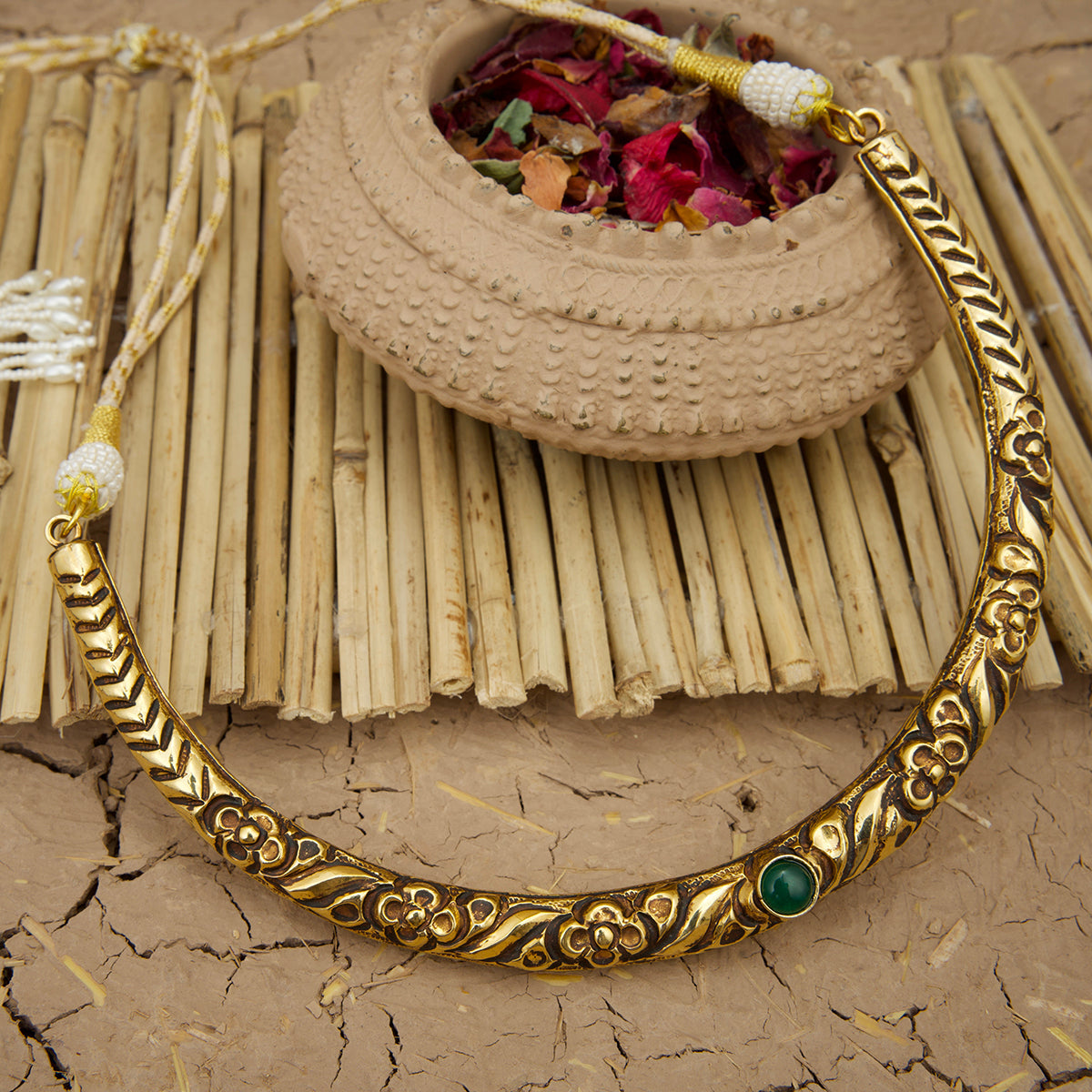 Surajmukhi Hasli set Handcrafted Gold Plated