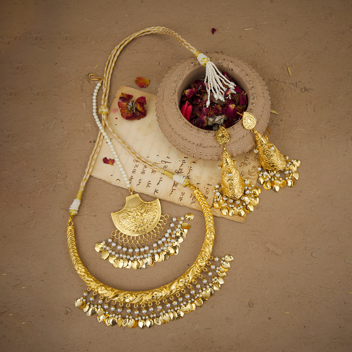 Naaz Hasli set Handcrafted Gold Plated