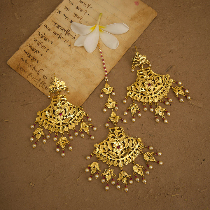 Nilofer Earring Tikka Handcrafted Gold Plated