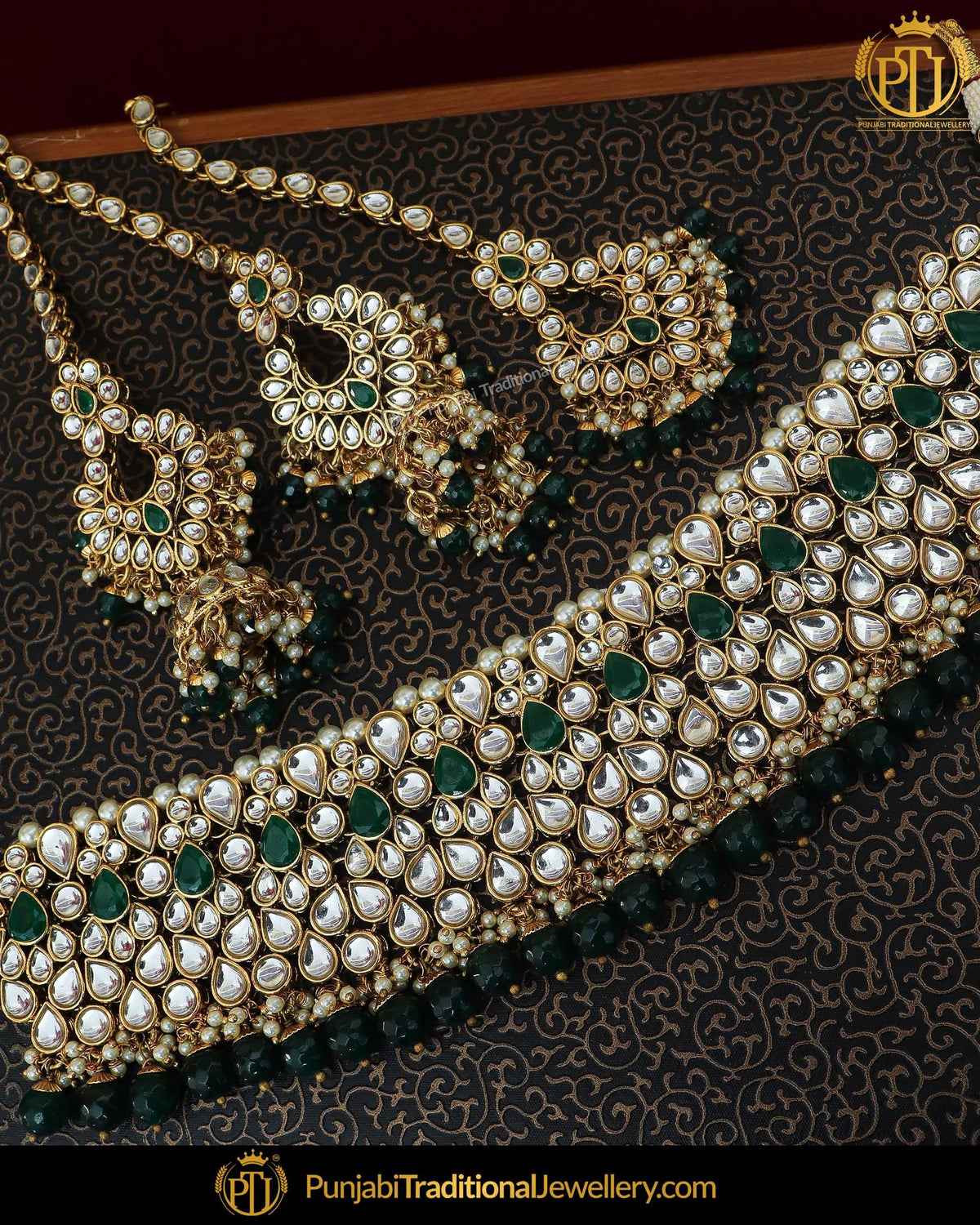 Gold Finished Emerald Kundan Pearl Choker Necklace & Sahare Earrings | Punjabi Traditional Jewellery Exclusive