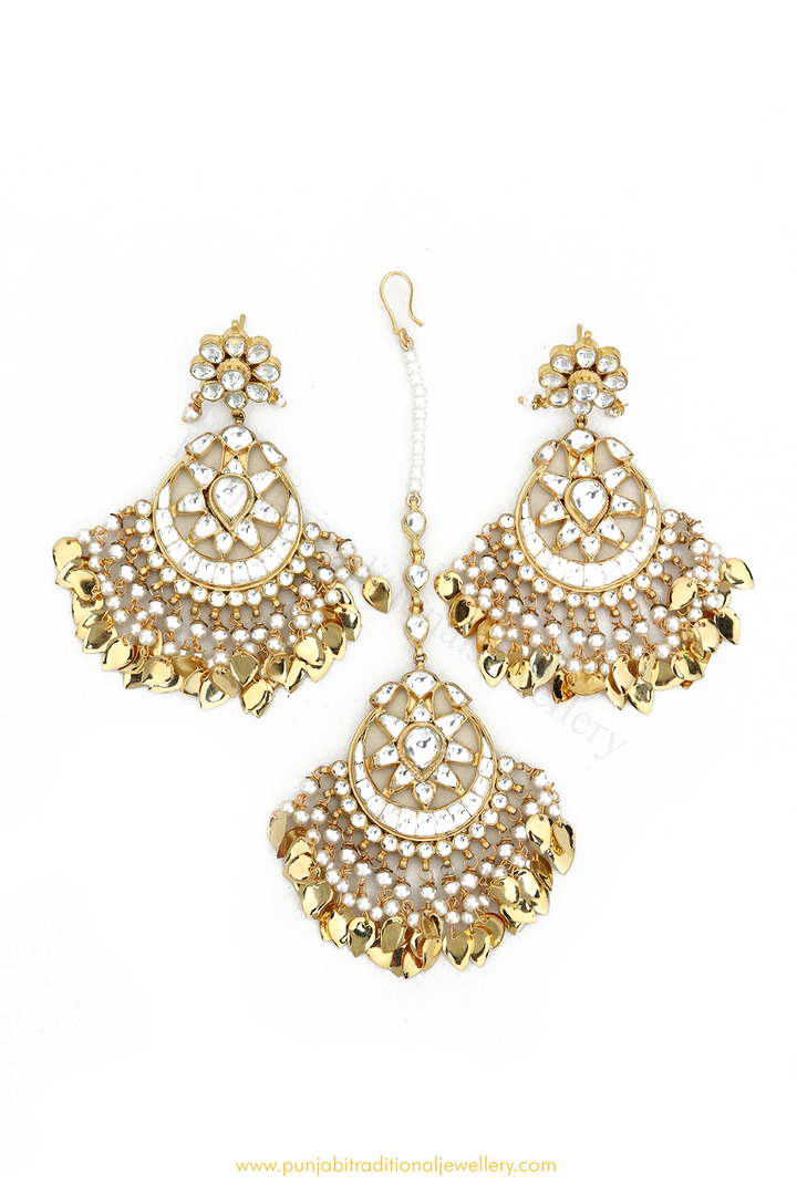 Gold Finished Pippal Patti Kundan Earring Tikka Set By PTJ