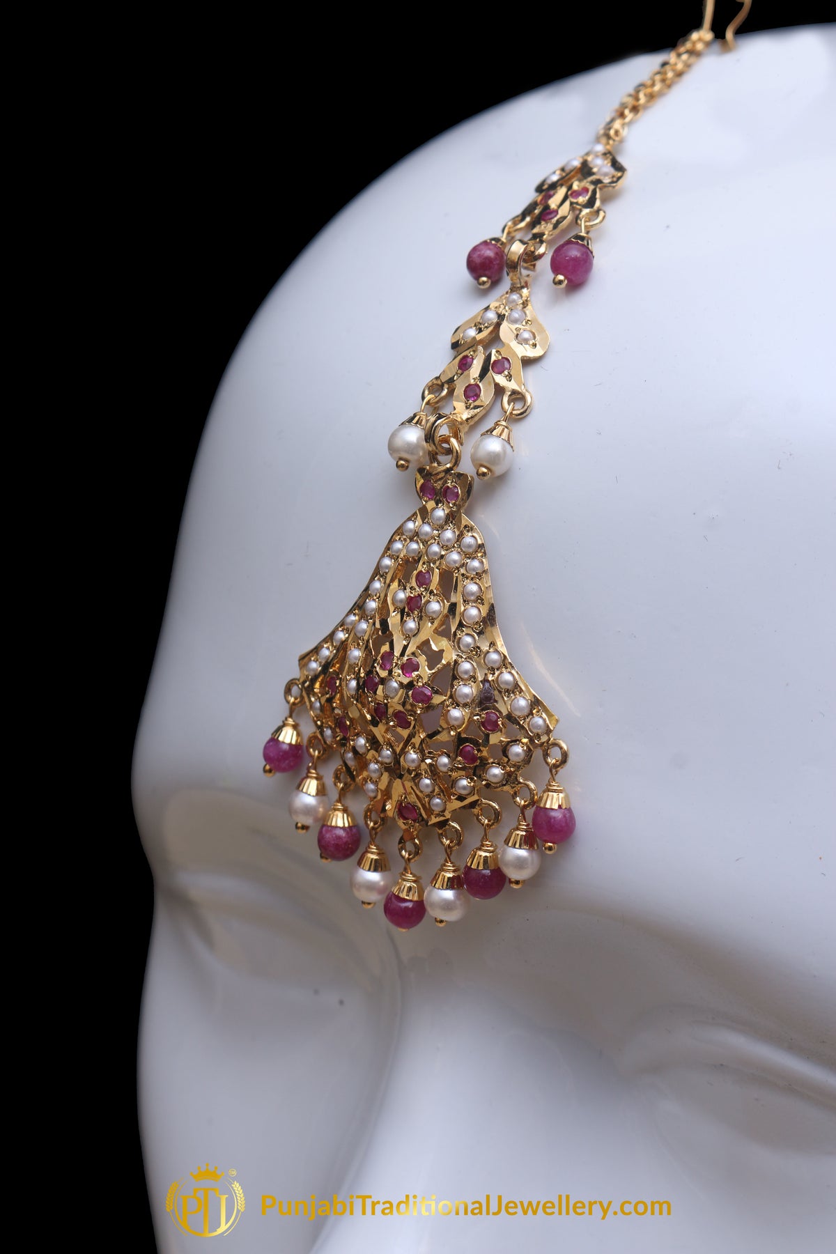 Pink Jadau Pearl Earring Tikka Set By Punjabi Traditional Jewellery