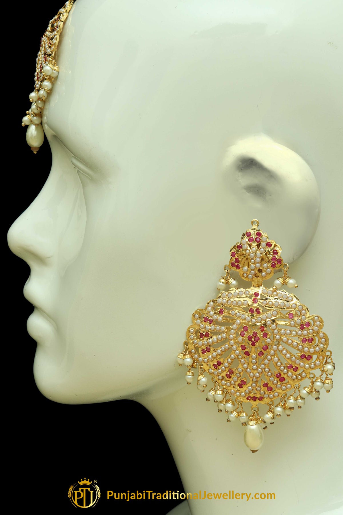 Red Jadau Pearl Earring Tikka Set By Punjabi Traditional Jewellery