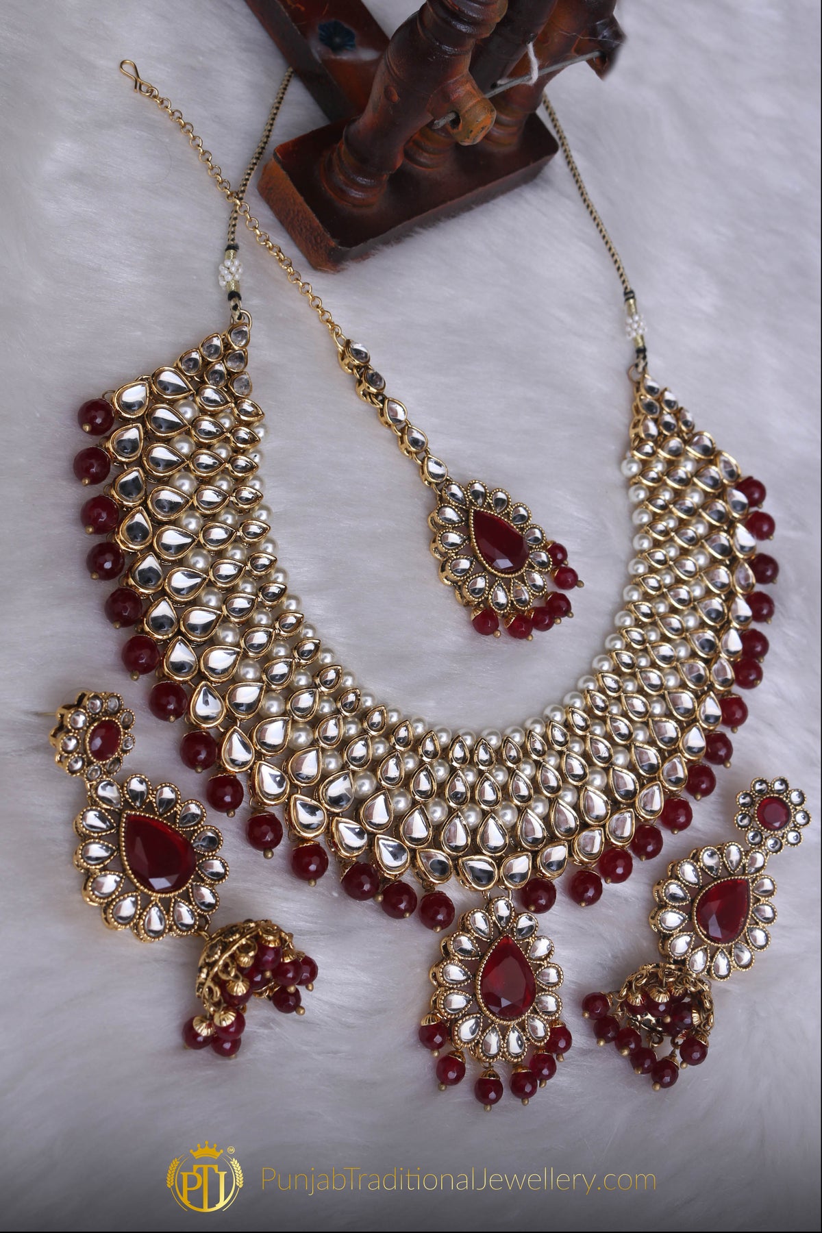 White Maroon Pearl Kundan Necklace Set By  Punjabi Traditional Jewellery