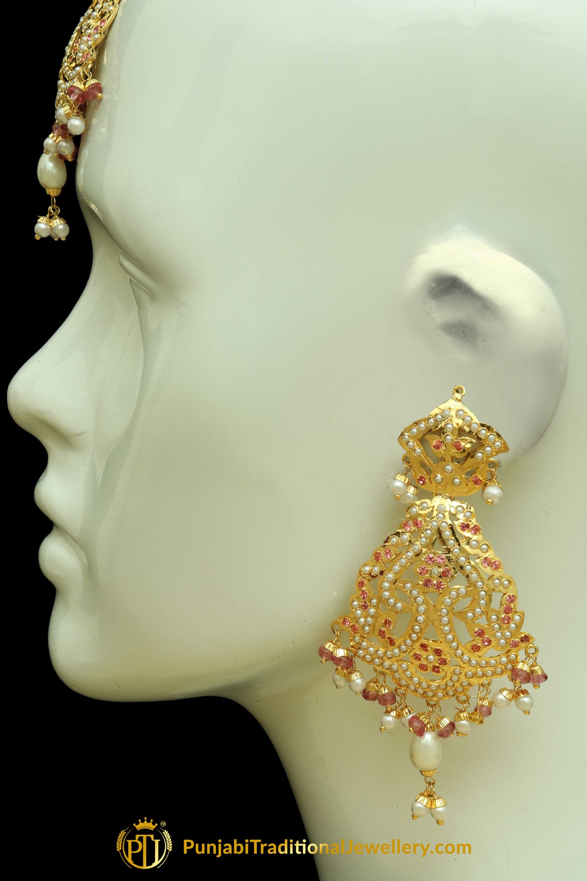 Pink Jadau Pearl Earring Tikka Set By Punjabi Traditional Jewellery
