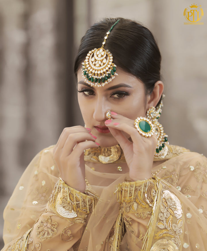 Jahana Kundan Emerald Tikka | Rawayat by Punjabi Traditional Jewellery