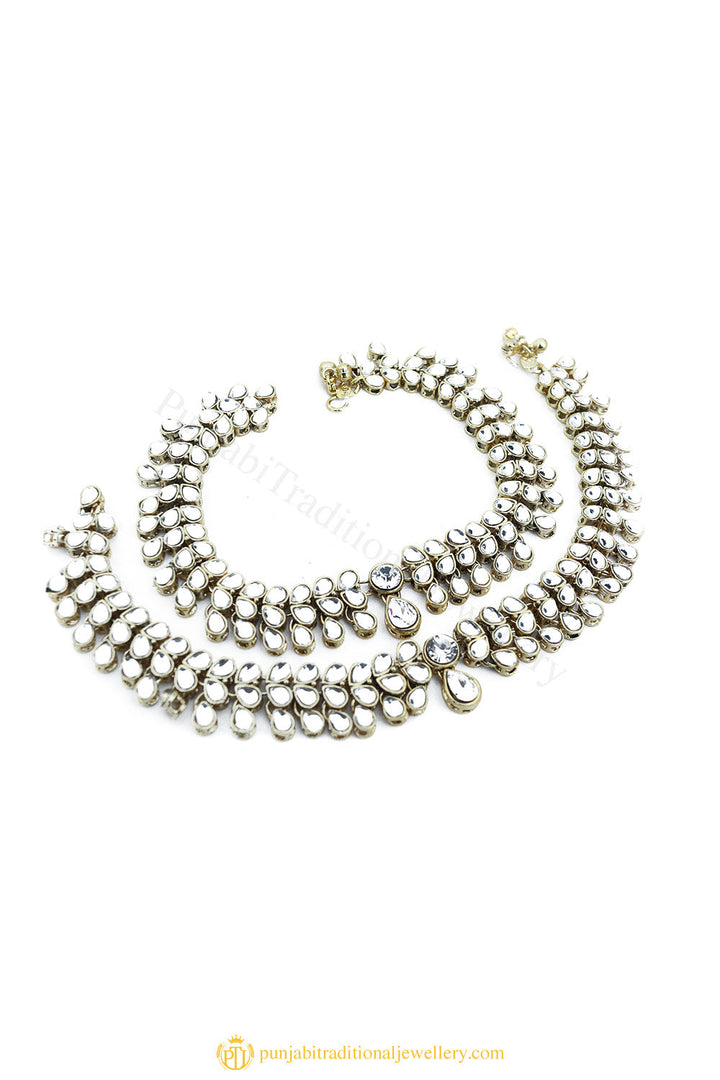 Gold Finished Payal by PTJ