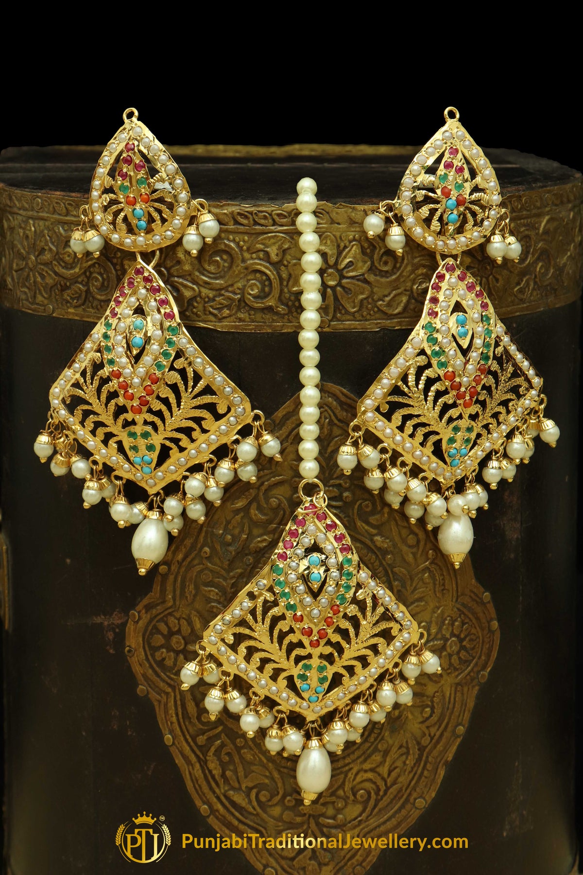 Gold Finished Navratan Jadau Earring Tikka Set By Punjabi Traditional Jewellery