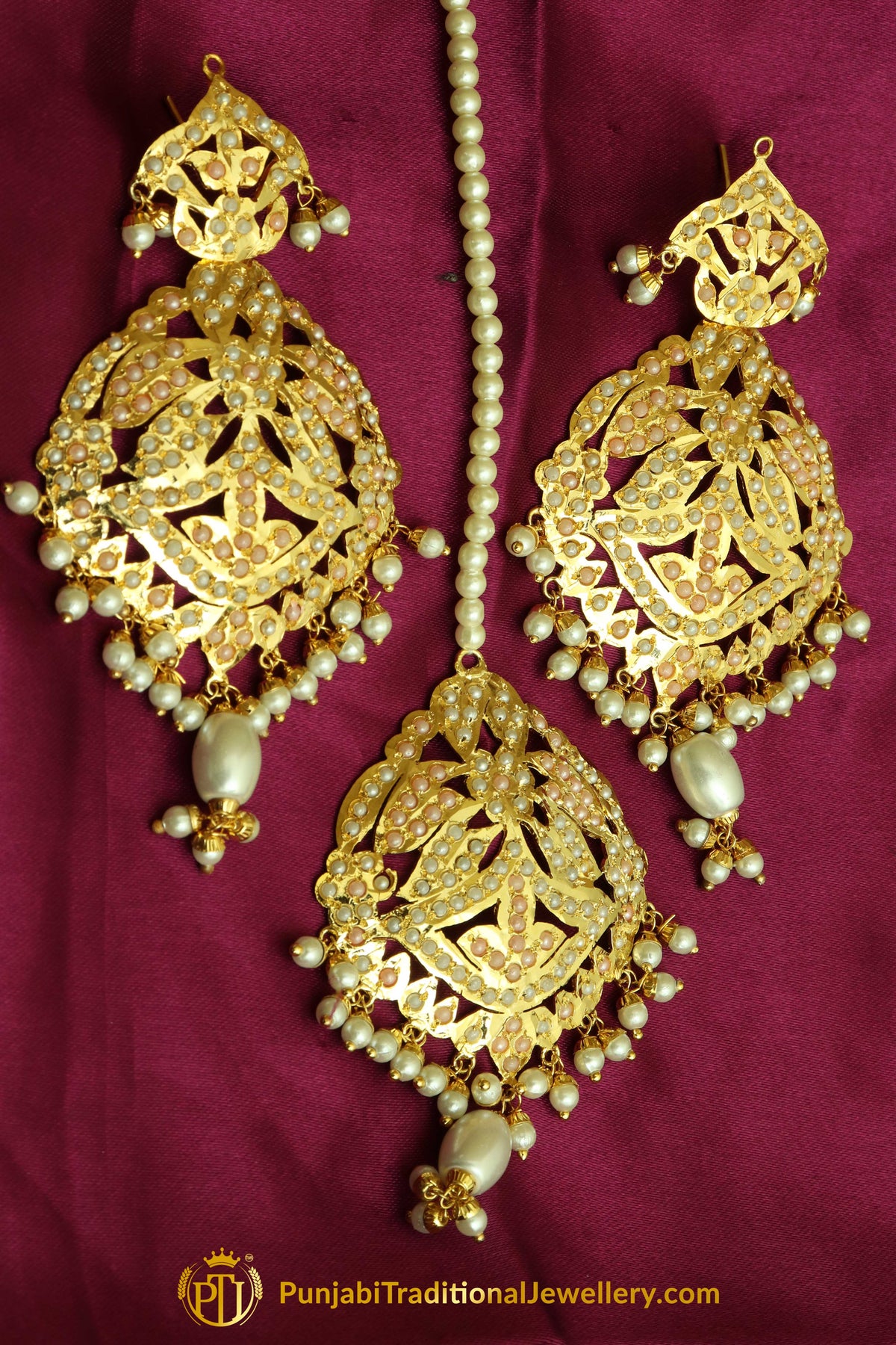 Gold Finished Jadau Earring Tikka Set By Punjabi Traditional Jewellery