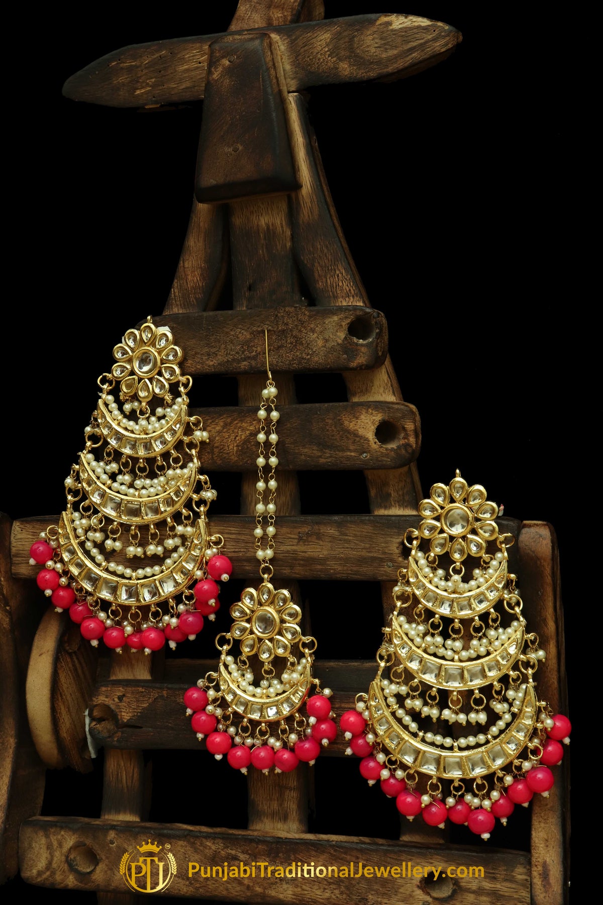 Pink Kundan Earring Tikka Set By Punjabi Traditional Jewellery
