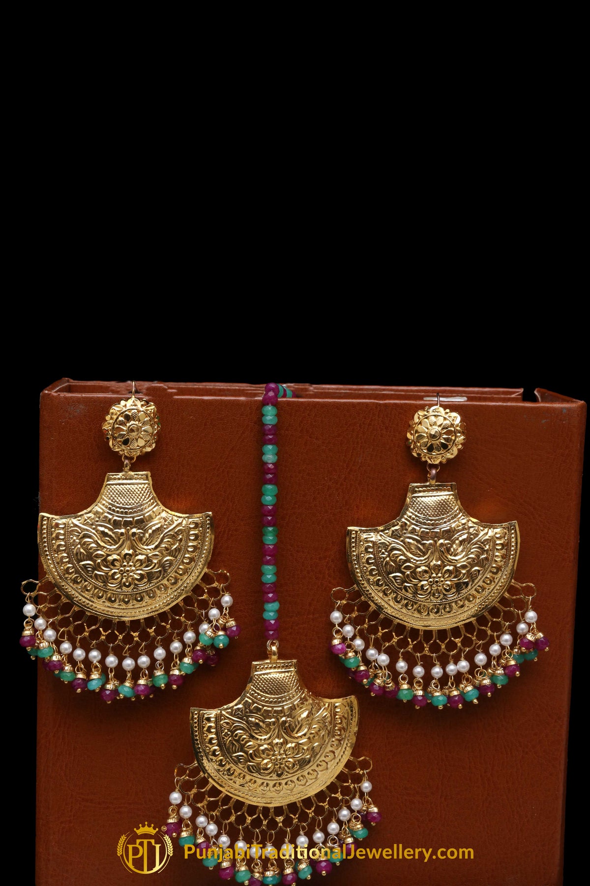 Maroon & Green Earring Tikka Set By Punjabi Traditional Jewellery