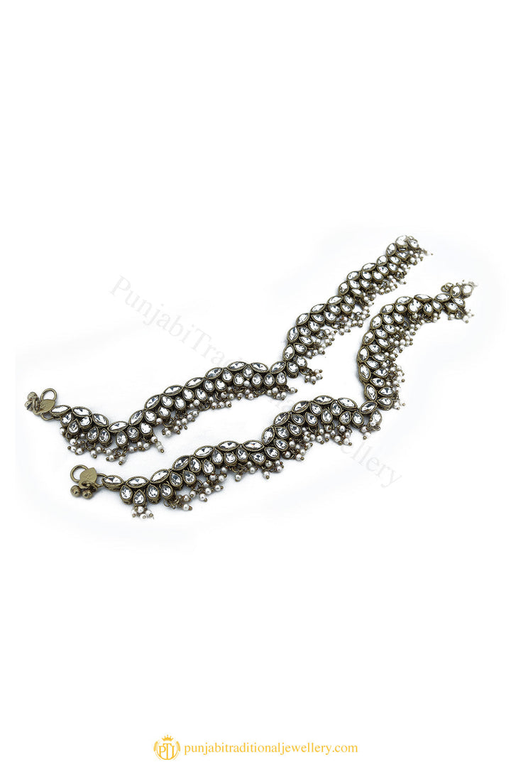 Gold Finished Payal by PTJ