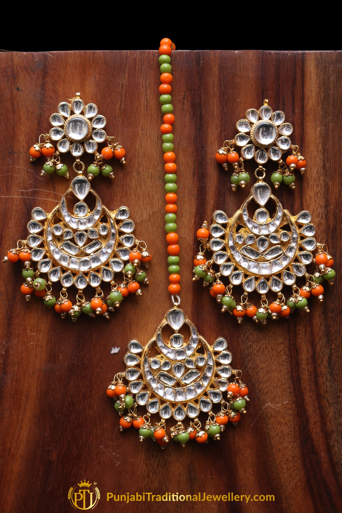 Anikaa Orange & Green Kundan Pearl Earring Tikka Set By Punjabi Traditional Jewellery