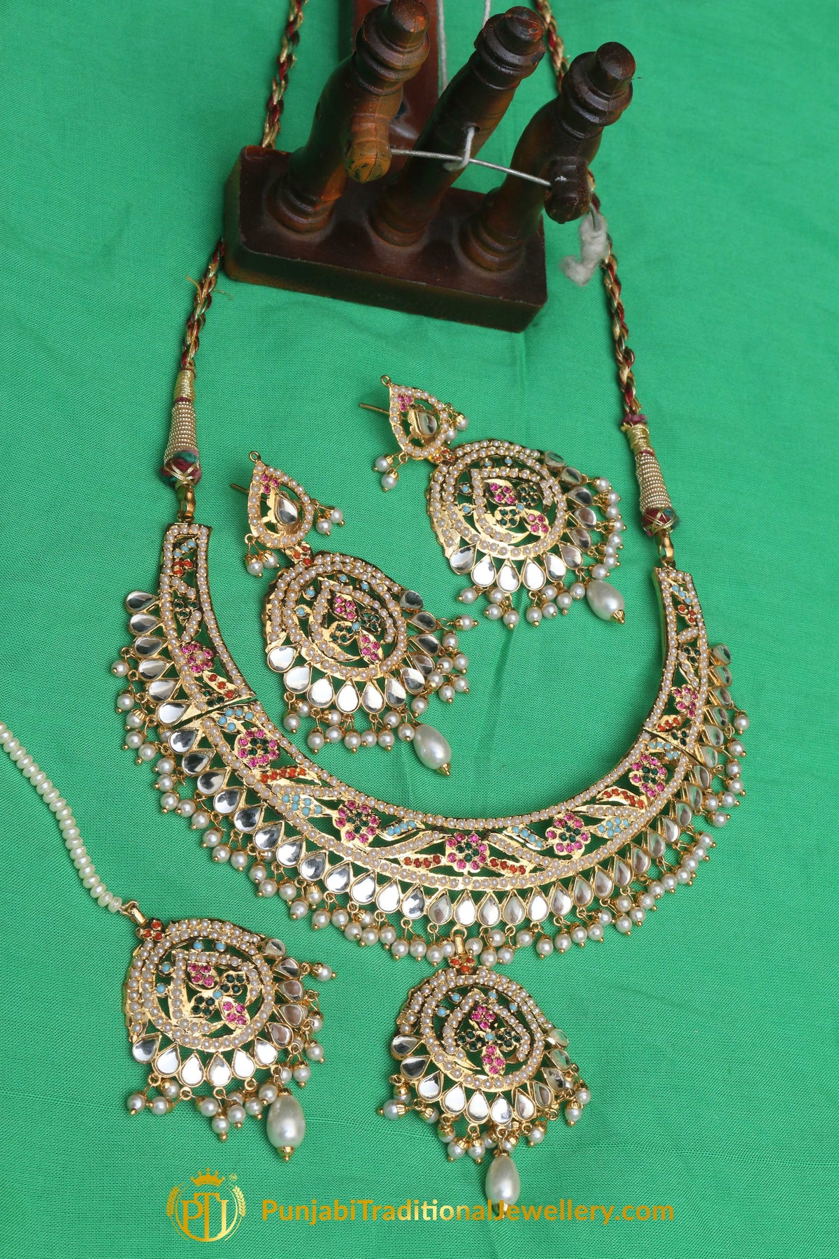 Red Jadau Pearl Kundan Necklace Set By Punjabi Taditional Jewellery