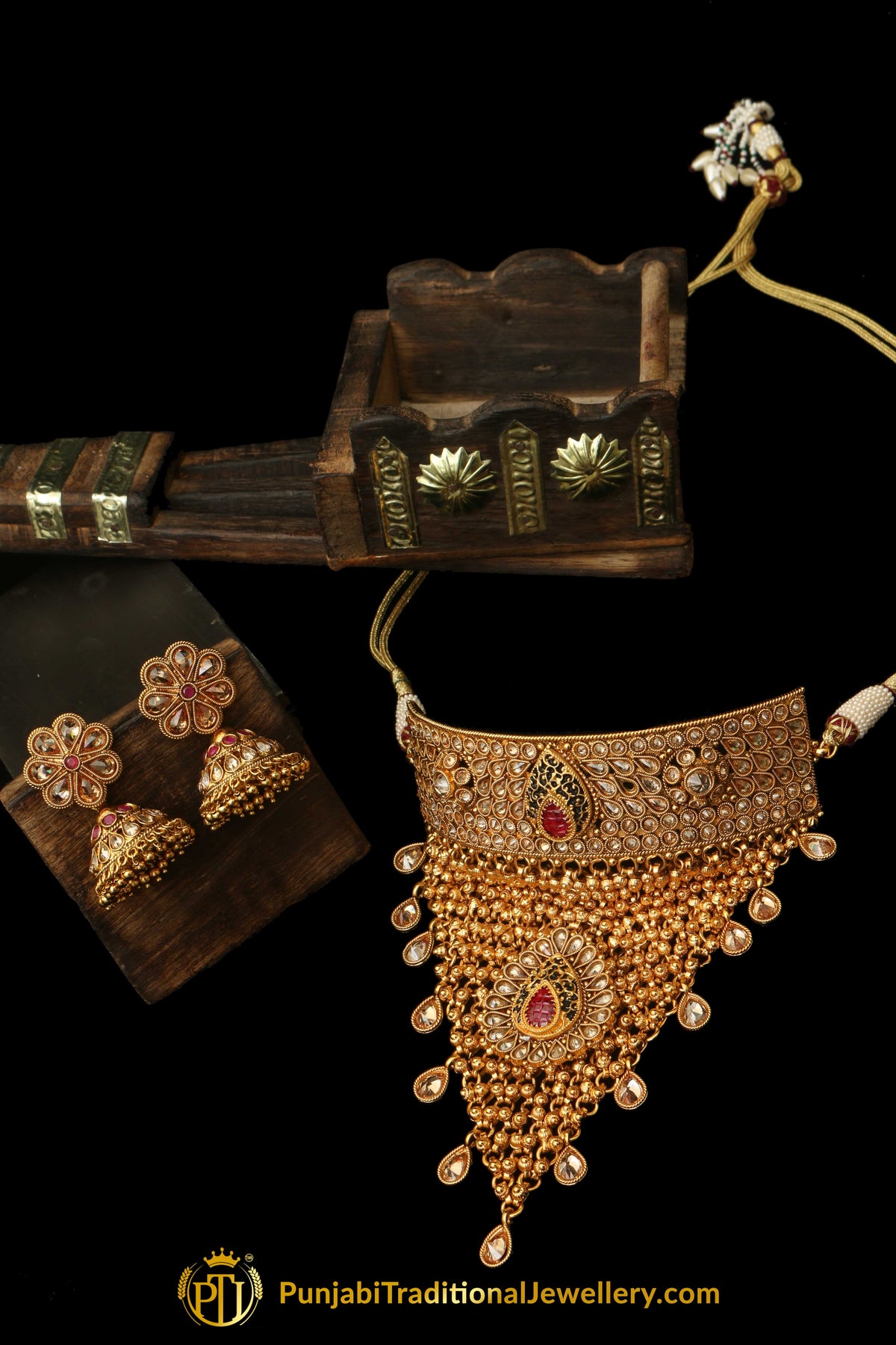 Antique Gold Choker Necklace Set By Punjabi Traditional Jewellery
