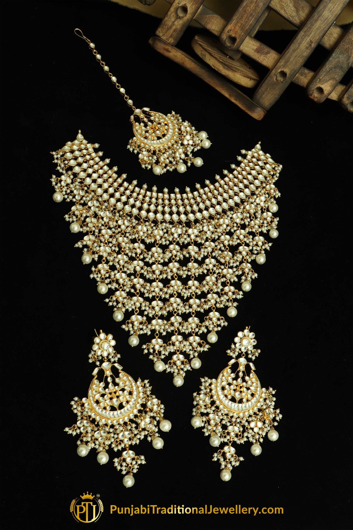 .Daleela Golden Kundan Pearl Necklace Set | Punjabi Traditional Jewellery Exclusive