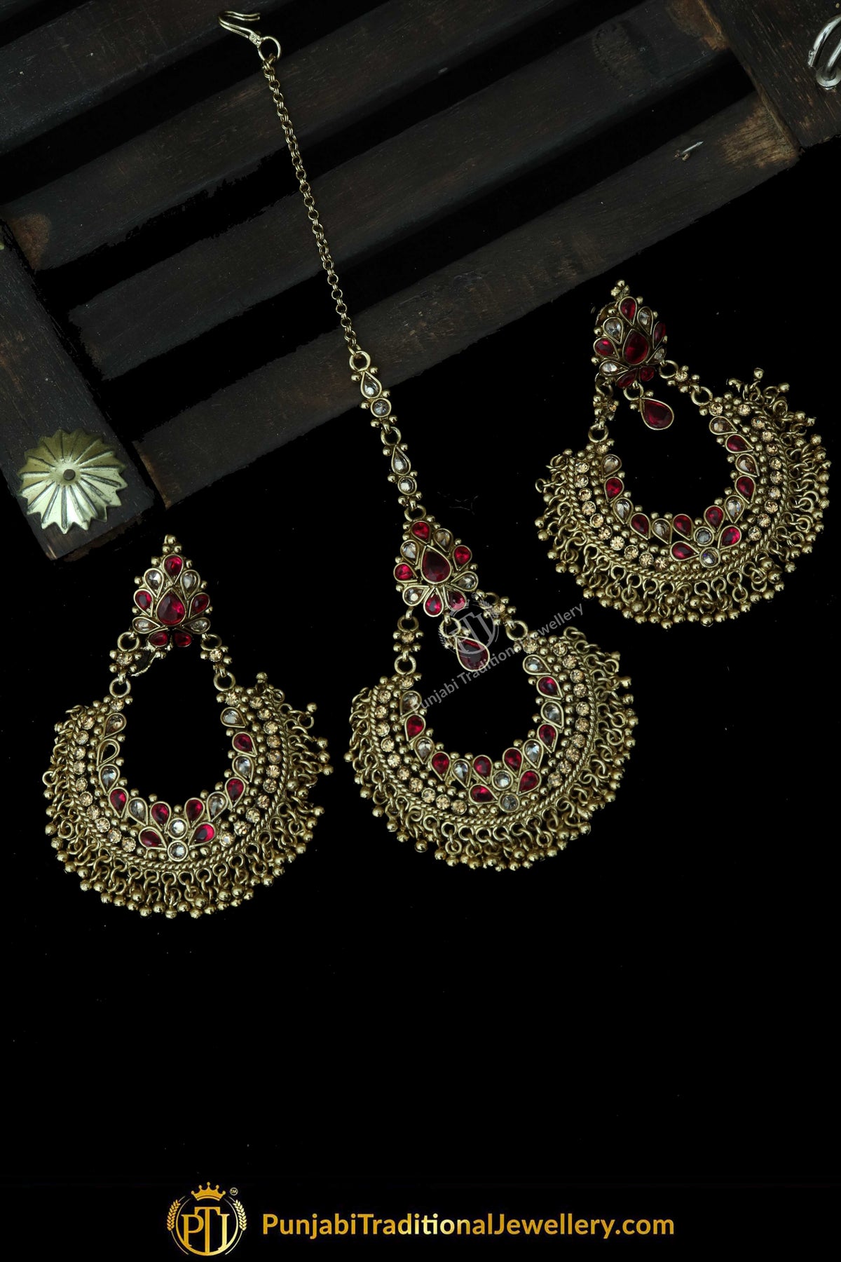 Antique Gold Finised Champagne Stone Pink Earring Tikka Set By Punjabi Traditional Jewellery