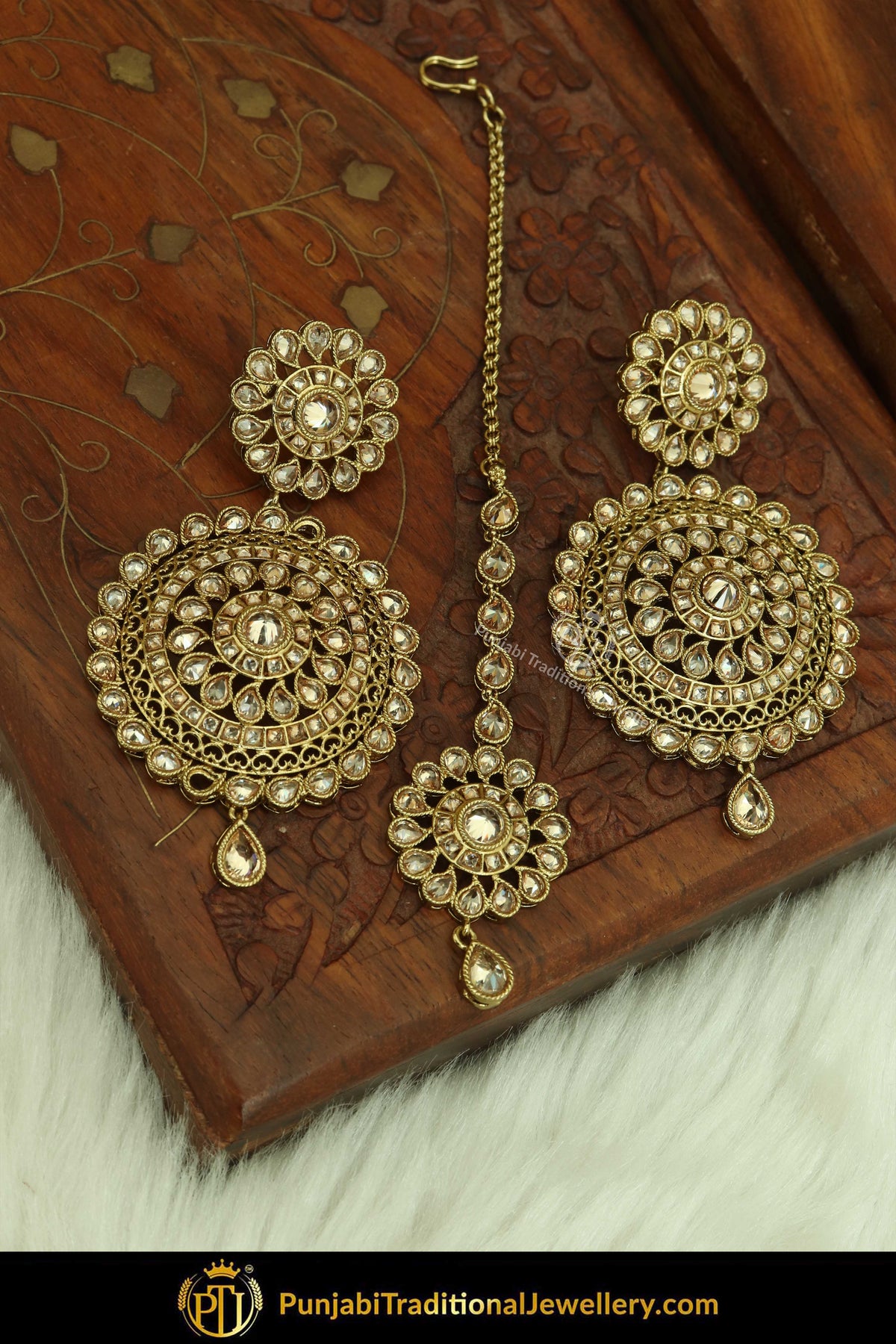Antique Gold Finised Champagne Stone Earring Tikka Set By Punjabi Traditional Jewellery